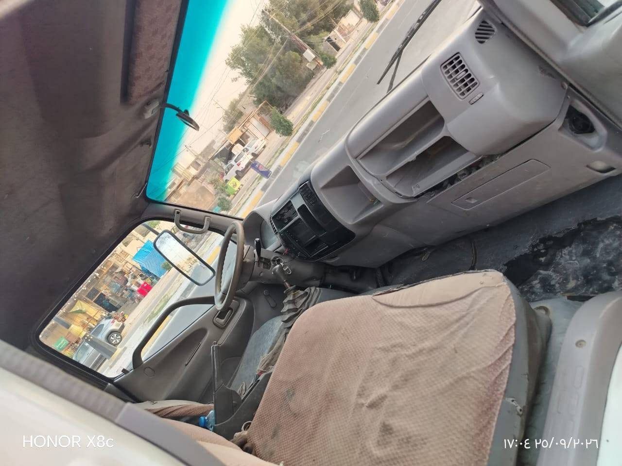 السلام عليكم
للبيع كنتر حمل   رقم كربلاء موديل ٢٠٠٨
للستفسار ***********

نص مكتوب في الصور:
- HONOR X8c
- ١٧:٠٥ ٢٥/٠٩/٢٠٢٦
- ١٧:٠٤ ٢٥/٠٩/٢٠٢٦
- HONOR X8c 17:04 2025/09/26
- ١٧:٠٣ ٢٥/٠٩/٢٠٢٦