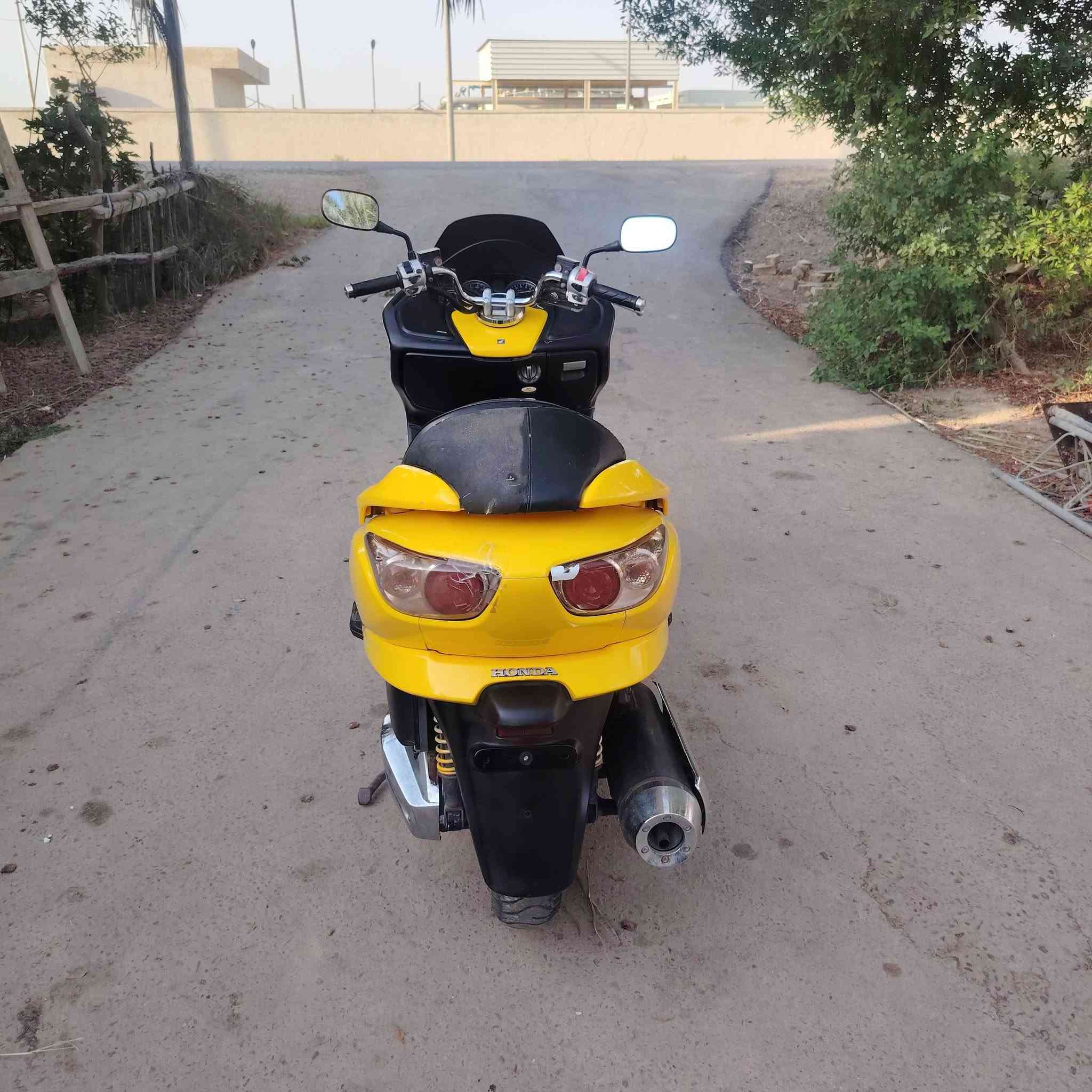 سلام عليكم فورزه 09 دراجه جديده مابيه اي نقص مكينه مكفوله ما عده زلوغ بصيطه بل كفرات  كله جاهزه ما ملعوب بيه سعر 1500 بيه مجال مكان الدراجه ميسان المجر الكبير  ***********
