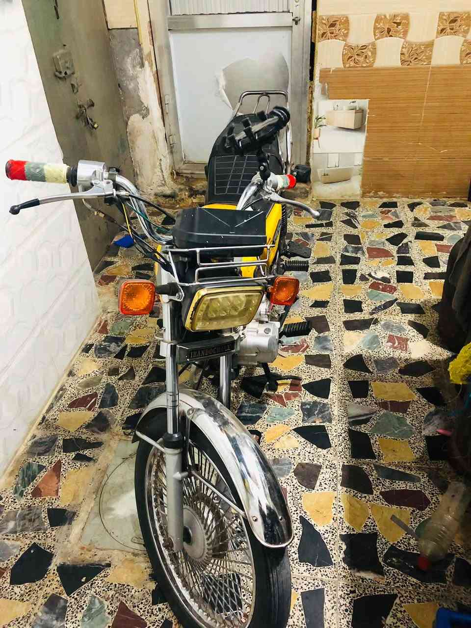 ايراني • دراجة