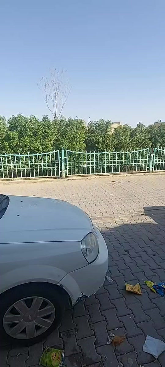 سلام عليكم للبيع او مراوس مساحة بيت 100 متر طابقين واجهة 5 والنزال 20 يحتوي على استقبال وصاله كبيرة ومطبخ وغرفتين نوم وصحيات داخلية بناء طابوك جمهوري طابو صرف المكان كربلاء الحر حي العسكري الاستفسار مراسله الصفحة محمد الطائي أو واتساب *********** 
