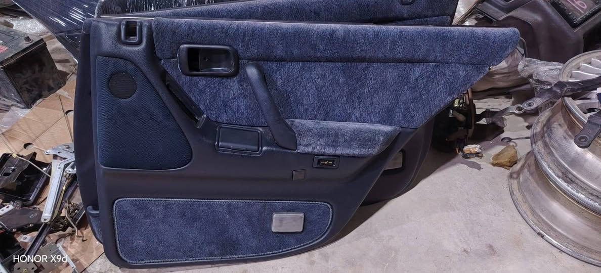 بطاين أرنب سيدان العنوان بصرة ***********

نص مكتوب في الصور:
- HONOR X9d