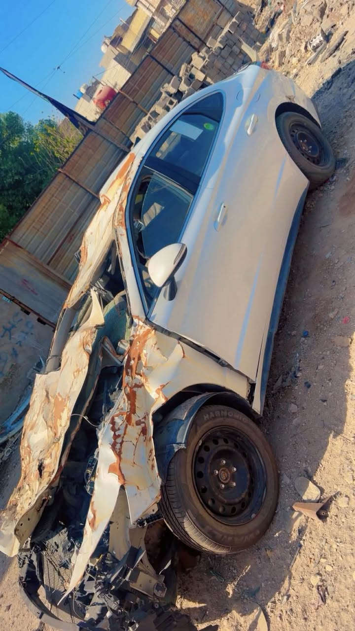 للبيع سوناتا 2022 
أمريكي نص فول صار بيها حادث ابيع ع وضعها رقم بغداد معوقين بعد سنه تصير حرة  وكاله عامة بسم المشتري 
مكينة كير مابيهن شي 
مكاني بغداد العبيدي 
***********
