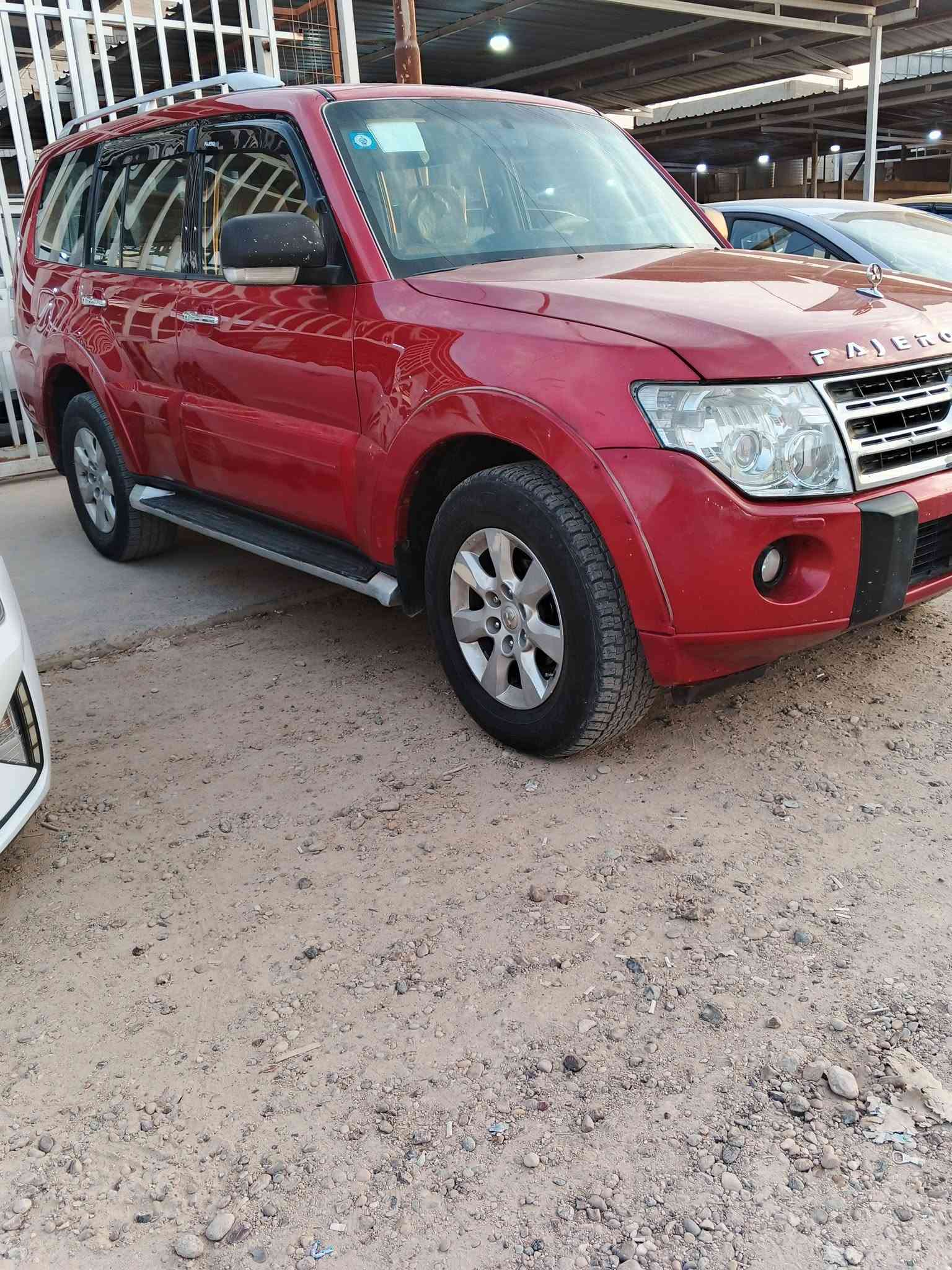 باجيرو سبورت • ٢٠١٠ • مكينة ٣٥٠٠
