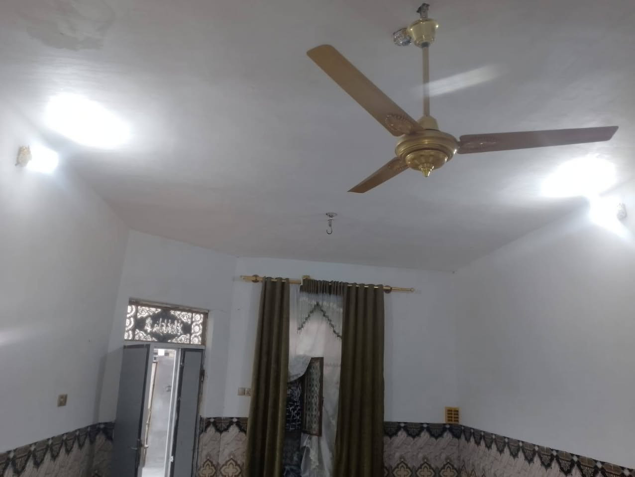 الزراعي شارع الصفاه • بيت نضيف • بنيان ٥ سنوات