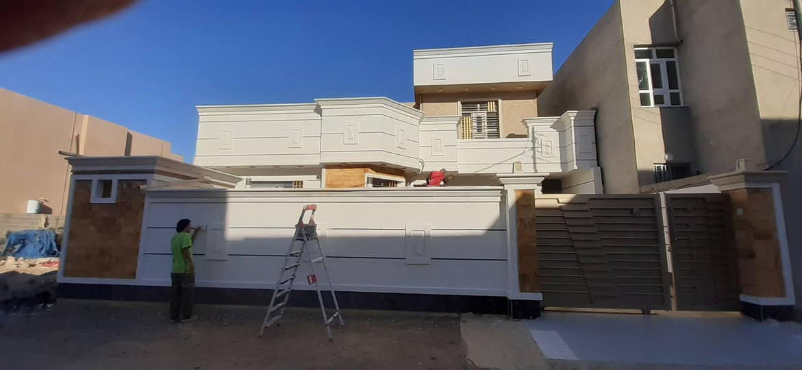 بعض الاعمال لصبغ الواجهات
ترميم الداخل تصليح وصبغ 
مانع رطوبة اسطح وجدران 
حديد بوب وشبابيك 
معد الصباغ ***********
Betek Aldour
