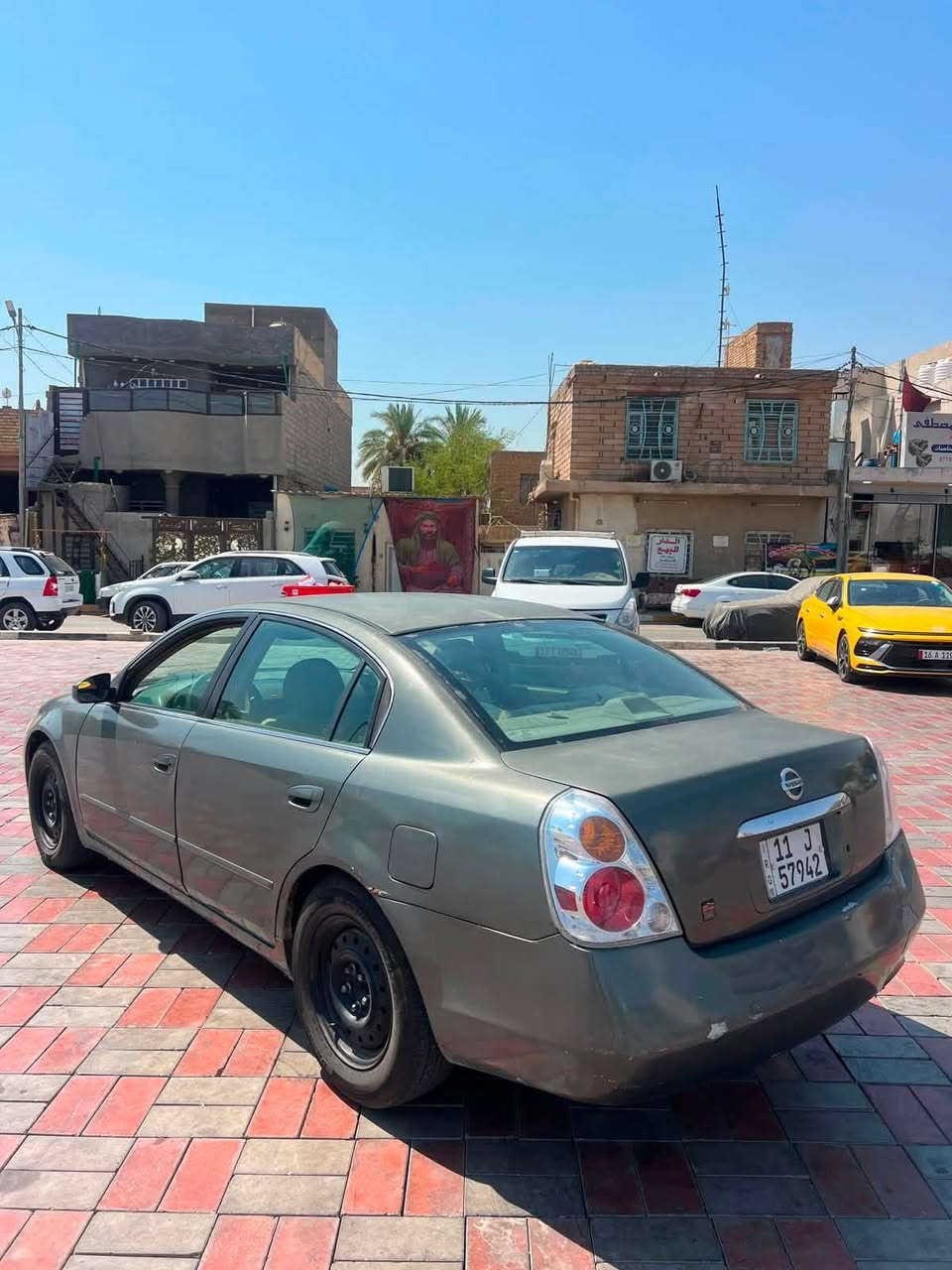 نيسان التيما 2007 سويج
السيارة مصبوغه عام جمالية وبيها حادث خلفي 
السيارة جاهزه من كلشي بس حداديه نص عمر
سعرها 45 وبيها مجال ***********
