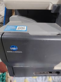 سلا عليكم 🌹 هذا جهاز Konica Minolta bizhub C3351، وهو جهاز مكتبي احترا...