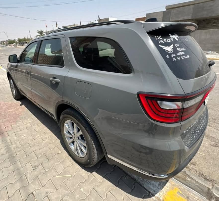 دوج دورانكو
الموديل / 2023 sxt
اللون /سمنتي 
الرقم / اربيل
العداد / ٤٠ الف مايل 
الضرر بدون دواخل بدون أرباك چامرلغ الأمامي طرف السائق تجاري 
وباب السايق صبغ والبنيد بي تكحيل بسيط جدا
السعر / ٢٨٠ وبي مجال 
العنوان/  كركوك 
الهاتف / ***********
