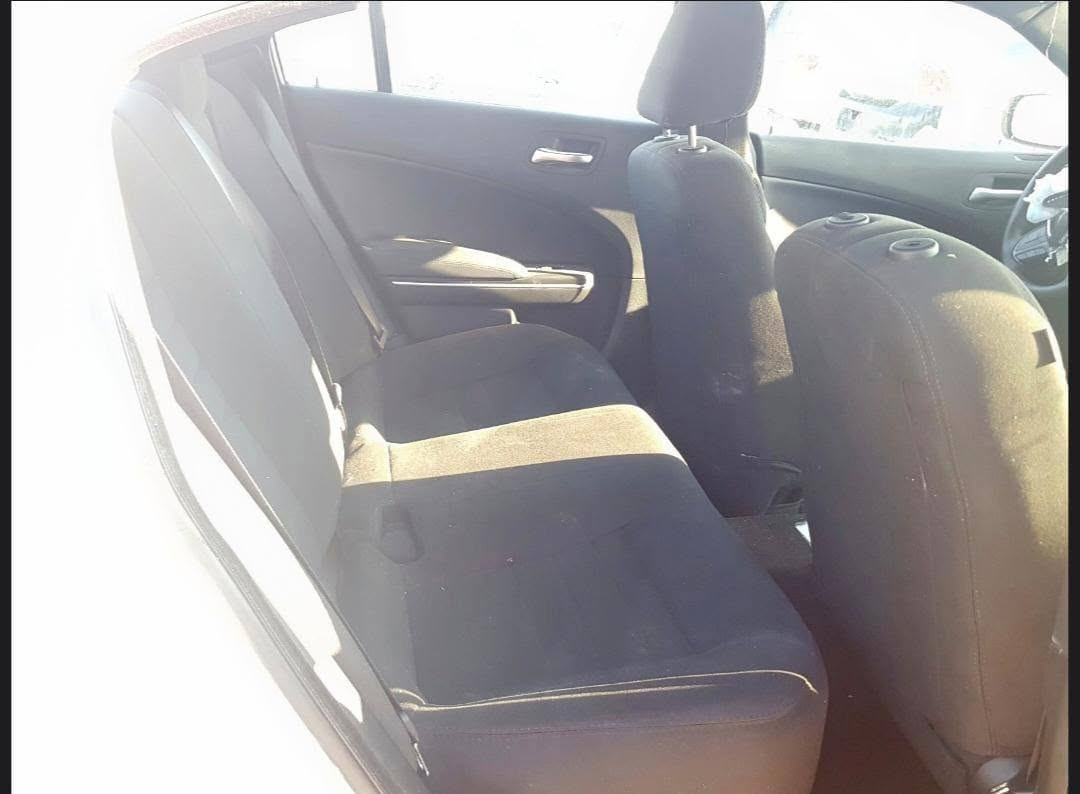جارجر بوليسيه 19 اصل ابيض مكينه 5700  رقم بغداد  السعر 155 اوبيها مجال مكاني بغداد
مواصفات السياره نقطه عمياء 

حساس خلفي 

شاشه كار بلي 

سياره جاهزه خير من الله استخدام شخصي ماشيه السياره 130 mil 
للاستفسار ‏‪***********‬‏
