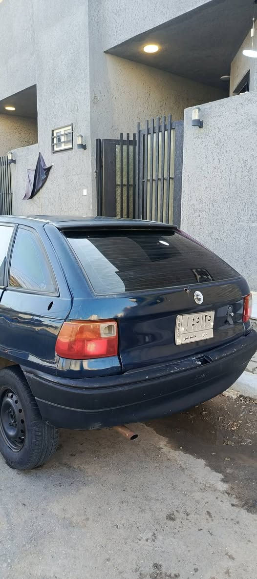 سلام عليكم 
اوبل استرا للبيع 
موديل 1996
سياره جاهزه مابيها اي نقص 
منضومت بانزين جديده 
منضومت بريك جديده 
دوخلها جدد كلشي بل داخل جديد
كير او مكينه خير من الله 
تخم تايرات جدد 
سياره ممتعبتني او كلش حلوه 
مصبوغه جماليه بيها شخوط بلباب مال سايق موضحه
مكاني كربلاء 
سعرها 28ورقة 
رقمي ••***********•• الفلوجة, الأنبار

