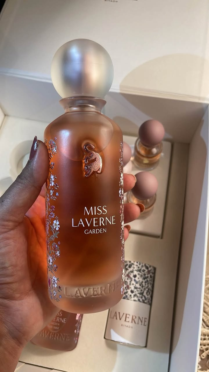 بكج نسائي • Miss Lavern Garden • توصيل مجاني