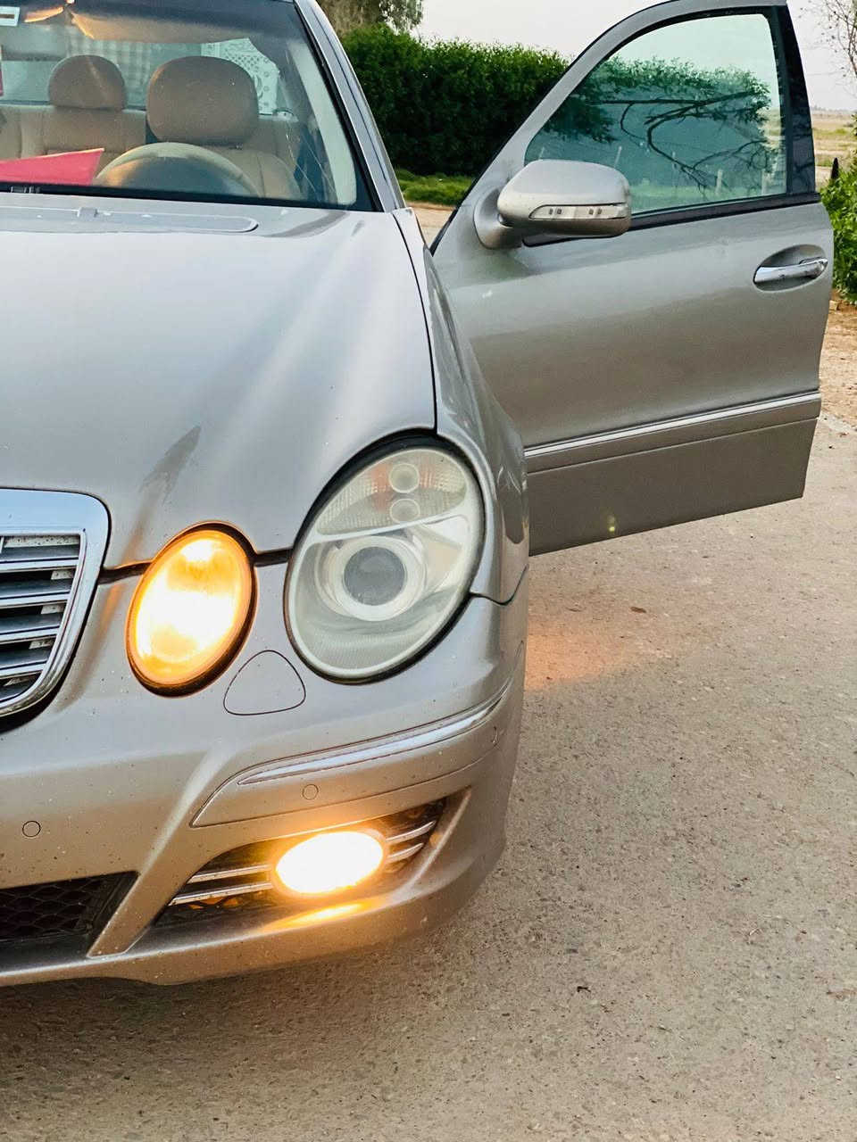 بيع او مراوس 
مرسيدس w211 2007 e350 وارد امريكي مصبوغه عام  افنكارد رقم بغداد باسمي مداور ثاني ماشيه 245
جاهزه تبريد تدفئه بيها هواي مواصفات
للاستفسار الاتصال على الرقم(***********)
