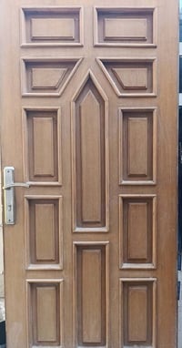 بابل شارع ٦٠ • ابواب حديد ٣ • باب خشب صاج ثقيل
