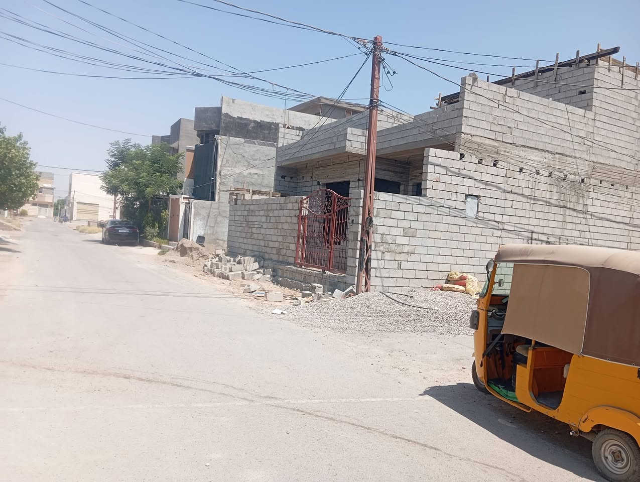 سلام عليكم هيكل البيع مساحته 160 متر ركن غرفتين نوم وصاله ومطبخ وكراج السعر 90        ***********
***********
سلام عليكم هيكل البيع مساحته 160 متر ركن غرفتين نوم وصاله ومطبخ وكراج السعر 90        ***********

