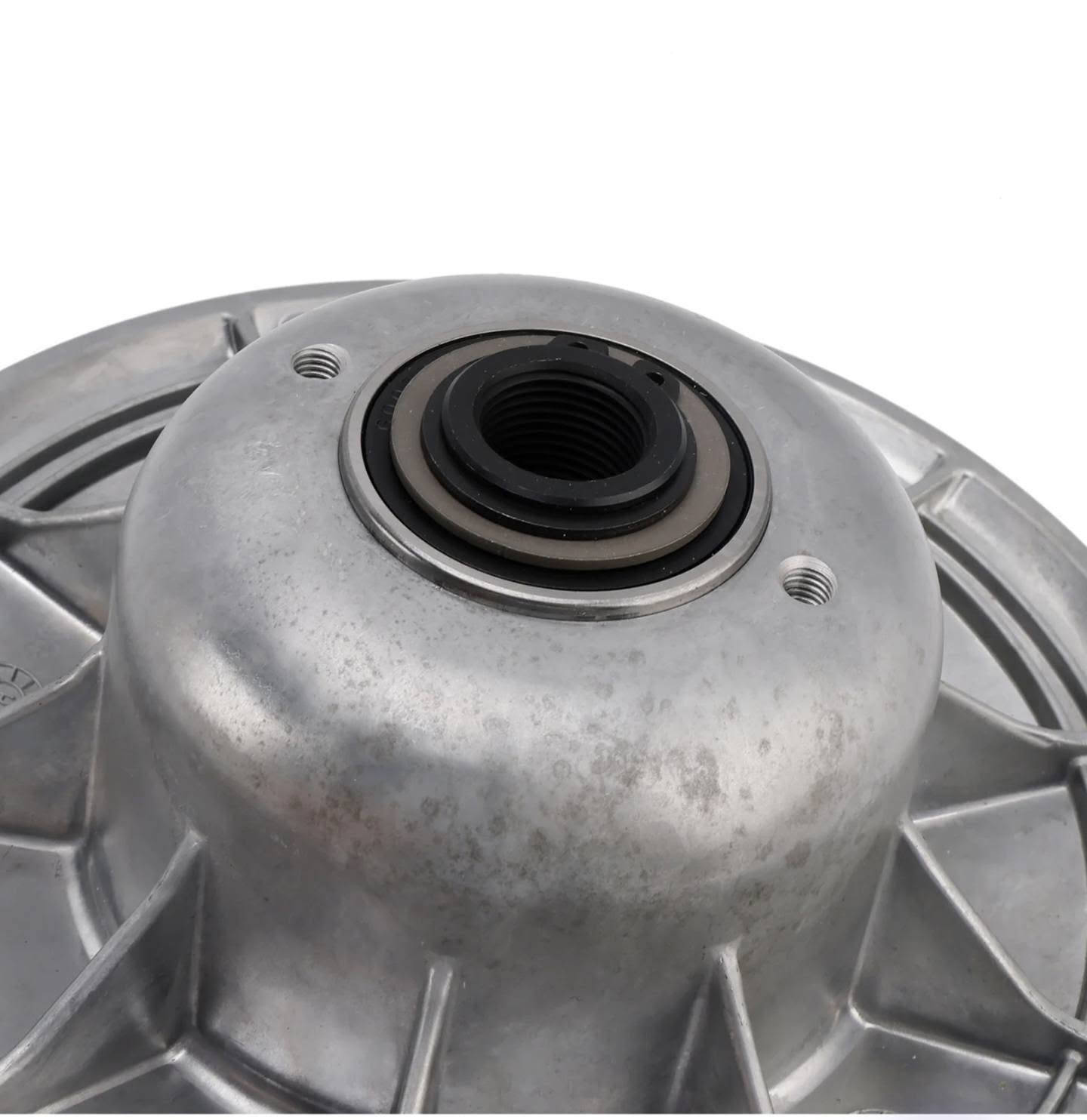 قابض مدفوع ثانوي لنظام نقل الحركة المتغير باستمرار (CVT Secondary Driven Clutch)، ويشبه إلى حد كبير القطع المستخدمة في دراجات الباجي أو الدفع الرباعي (ATV/UTV) مثل مركبات بولاريس أو كازوما. الي تخدمه التواصل ع الرقم ***********

