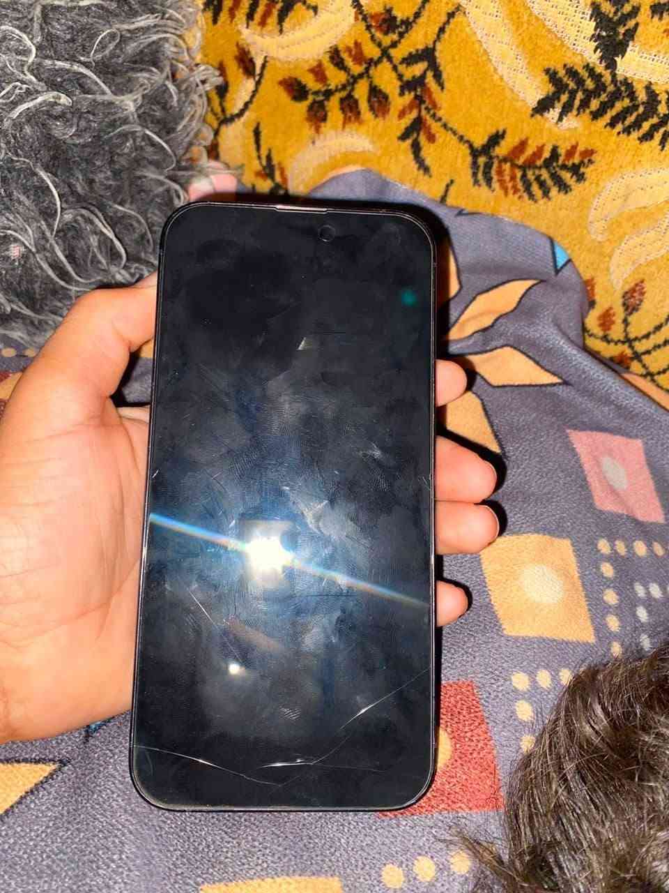 14 برو ماكس البطاريه 100 الشاشه مبدله الذاكره 256 السعر 625 راسلوني على هذا الرقم ***********
