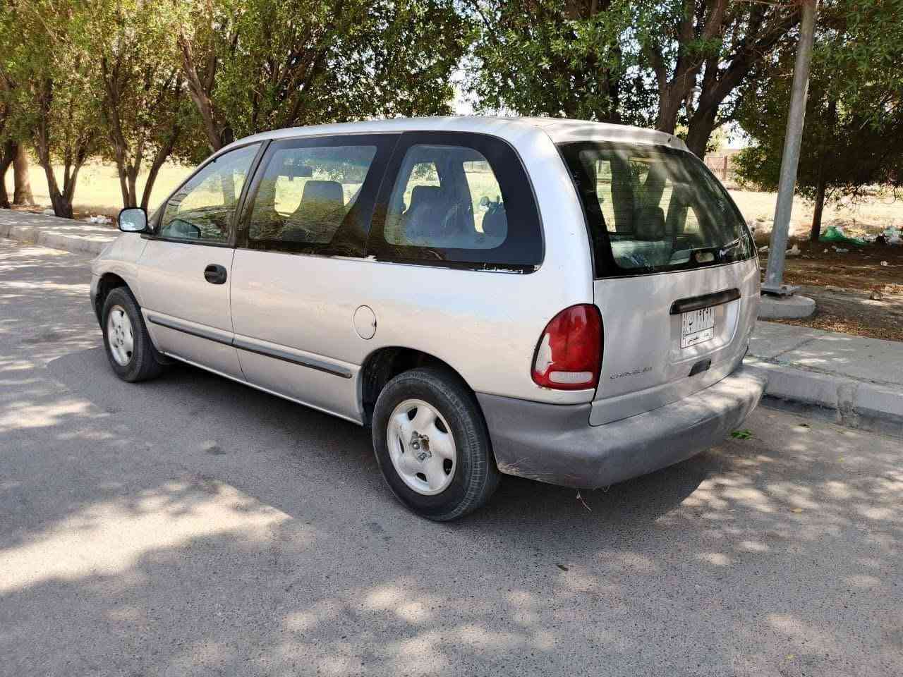 دوج كرفان موديل 2000 كير ومكينه كامري سياره جاهزه مكان التاجي حي الحسن العسكري *********** بغداد, العراق
