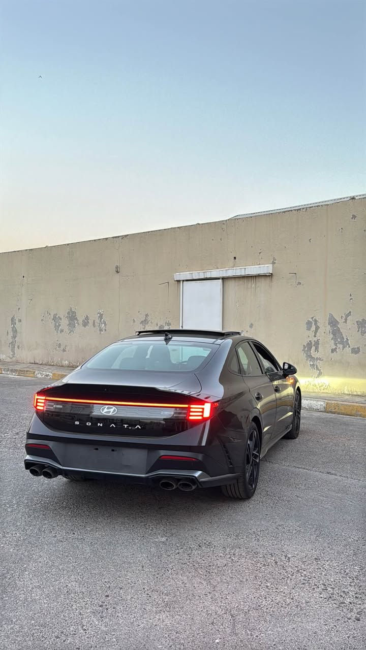 sonata  2024 N line
 باب و نص جاملغ صبغ  
دواخل ارباك شرط   
يترقم شمالي. 
ممشا 40,000 
شراي اتصل *********** أربيل, العراق

نص مكتوب في الصور:
- 9:02 12 4 / 14 1:1 bid.cars
- 9:02 12 bid.cars 5 / 14 1:1 Sales History Similar archival offers Ask 51
- 9:03 11 bid.cars 3 / 14 1:1 Sales History Similar archival offers Ask 51
- 9:03 11 bid.cars 2 / 14 1:1 Sales History 1 Similar archival offers Ask 51