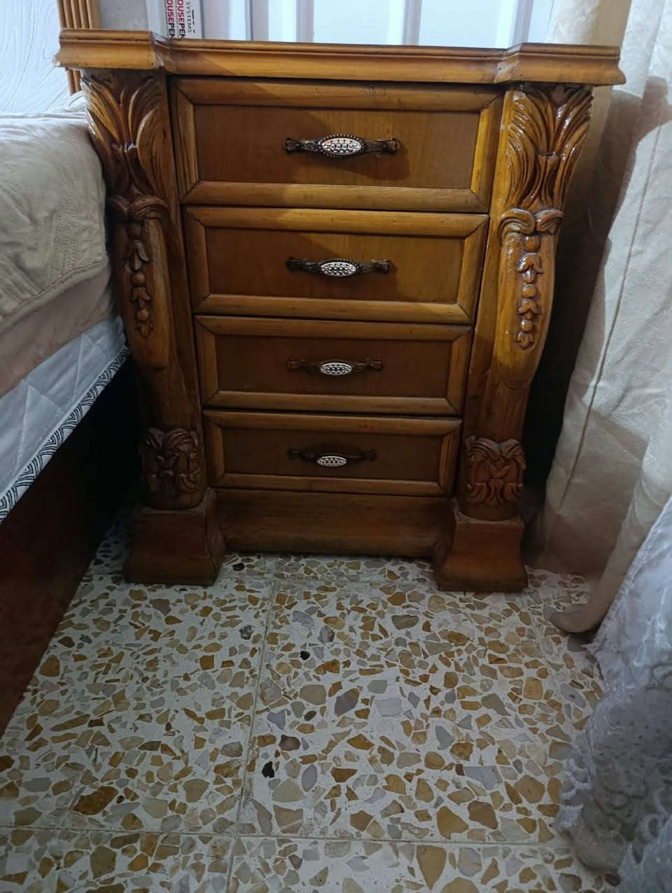عرفه تسكام عراقي مو سوكي نجاره تكمه داخل وخارج صاج الاستفسار***********
