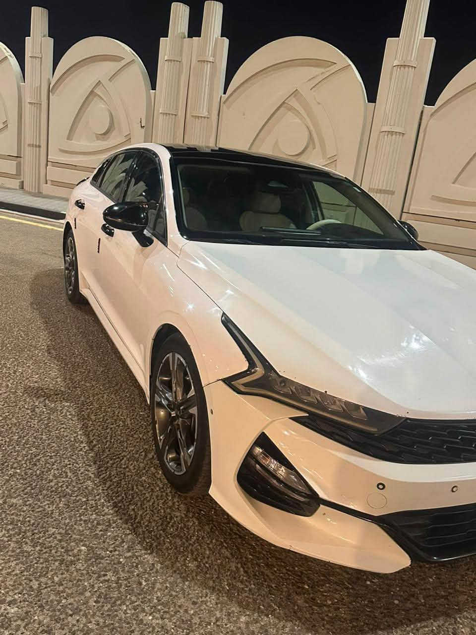 السلام عليكم
سياره كي فايف مديل 21 فول مواصفات

رقمها قادسيه معوقين بعد 6 اشهر تصير حره

صور الحادث مخليه

سعرها 145 ورقه وبيها مجال

مكان السياره البصره الزبير 

***********
