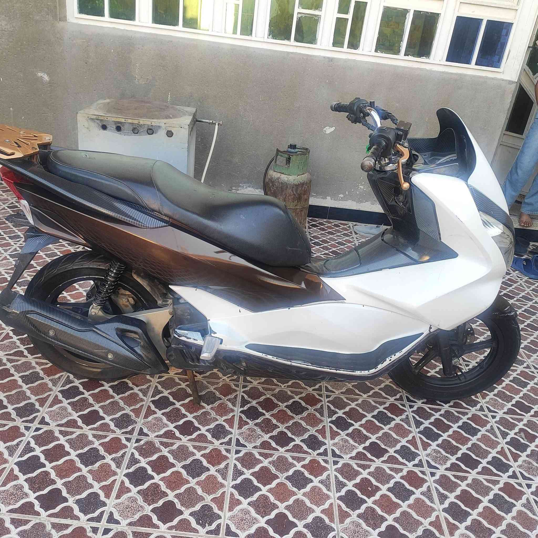 جيل ثاني PCX مكينه مكفوله كفر تجاري المازده مكسوره السعر 1400 للاستفسار ***********
