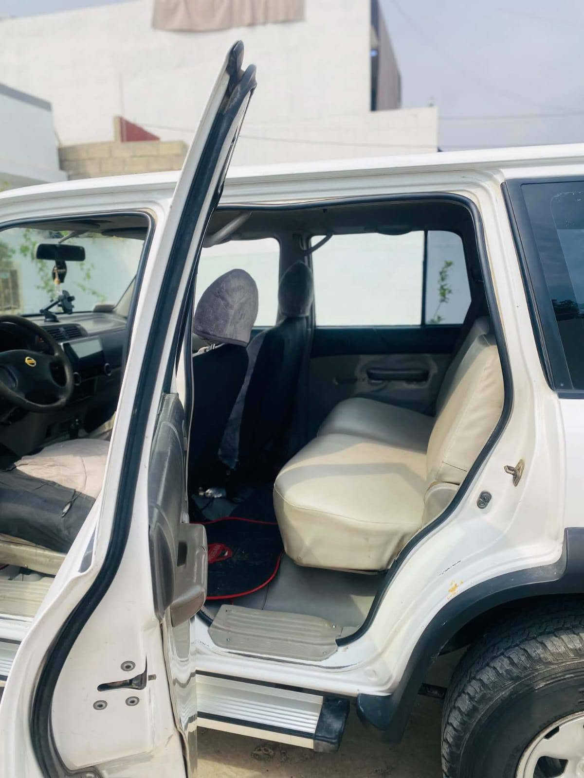 السلام عليكم نيسان بترول حره موديل 2003 رقم بغداد مشروع وطني منظومة غاز بدون حادث صبغ عام فقط گير محرك بشرط تبريد ثلج السيارة مابيها نقص السعر85  مراوس هم يرهم عنوان السيارة كركوك داقوق رقم الهاتف***********
