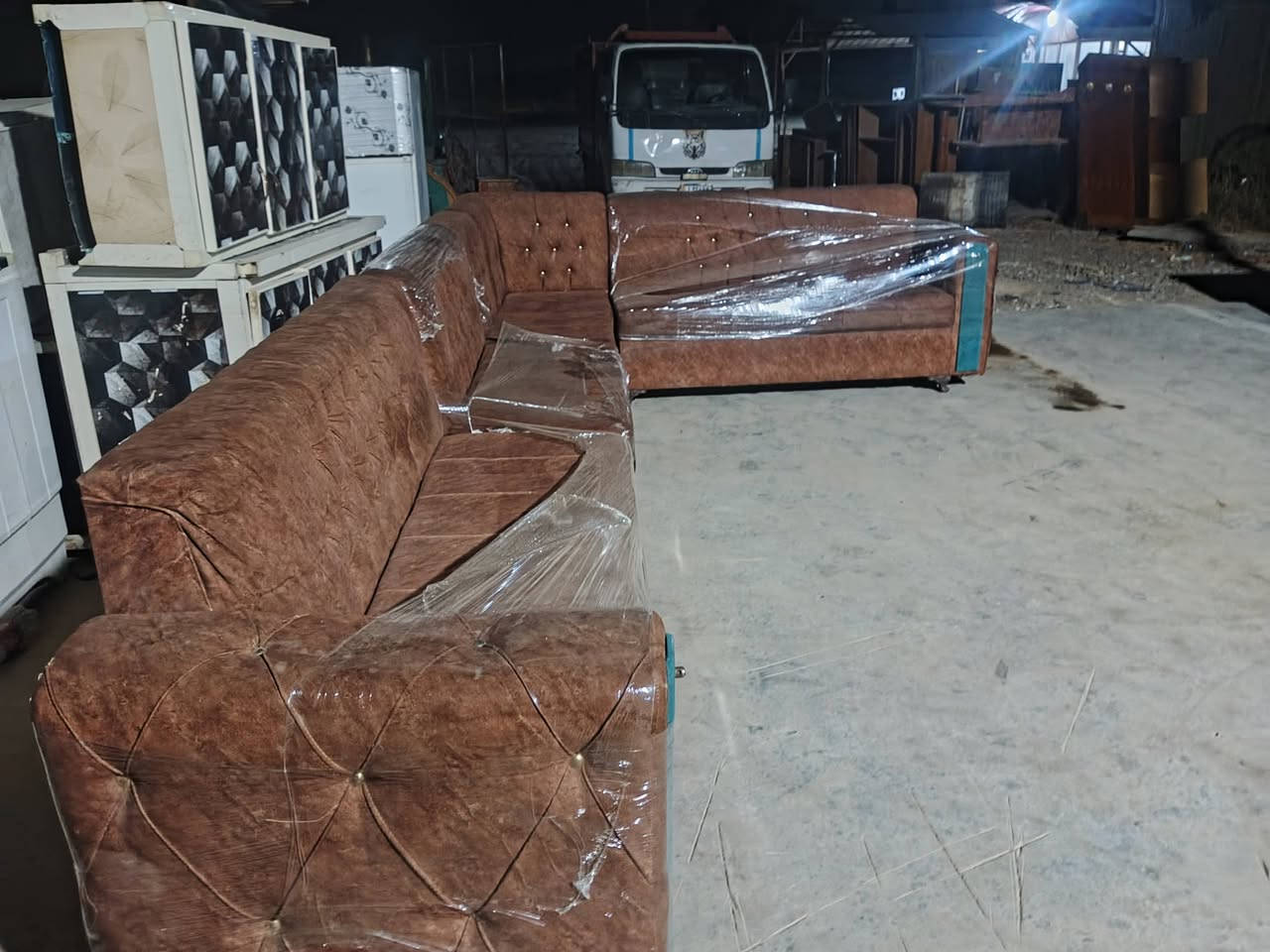 دواوين باله ١١مقعد الواحد سعر الواحد ٢٢٥غفل الشراي يتصل واكو توصيل
          ***********
