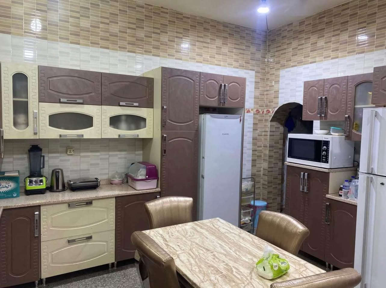 🧿يعلن 👑مكتب عرش السلطان👑للعقار🧿
🔥 عرض مميز موقع مميز 🔥

🏠 بيت طابواا طابقين 🏠
مساحة 200 متر 
واجهة 10متر نزال 20 متر

🛑 العنوان// الزاوية🔛 مقابل محطة وقود الراية📍

🔰يحتوي الطابق الأول على 🔛صاله 🔛أستقبال 🔛غرفة عدد 2 🔛مطبخ 🔛صحيات عدد 2 كراج سيارة🚙
______________________
🔰 يحتوي الطابق الثاني على غرفه عدد 2🔛صالة 🔛صحيات

 

_______❇️❇️❇️________

_______________________
 للاستفسار اكثر اتصل بنا ع الارقام آو زيارة مكتبنا الكائن مقابل محطة وقود الراية قرب قيادة شرطة ذي قار 

(مكتب عرش السلطان) 

***********
***********
