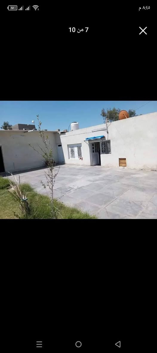 سلام عليكم بيت في كربلاء للبيع 800متر يبعد عن الييمام 4كيلوات بي 3حدائق ثنين بره وحده ورا البيت حمامات 4ستقبال غرف 3 هول مطبخ،،،تبليط كهرباء مي سعر البيت 160مليون وبي مجال لي حاب يستفسر اكثر ديك علا هاذا رقم متواجدين ‏‪***********‬‏
