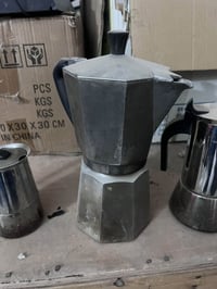 ٥ قطع • مستخدمات • توصيل