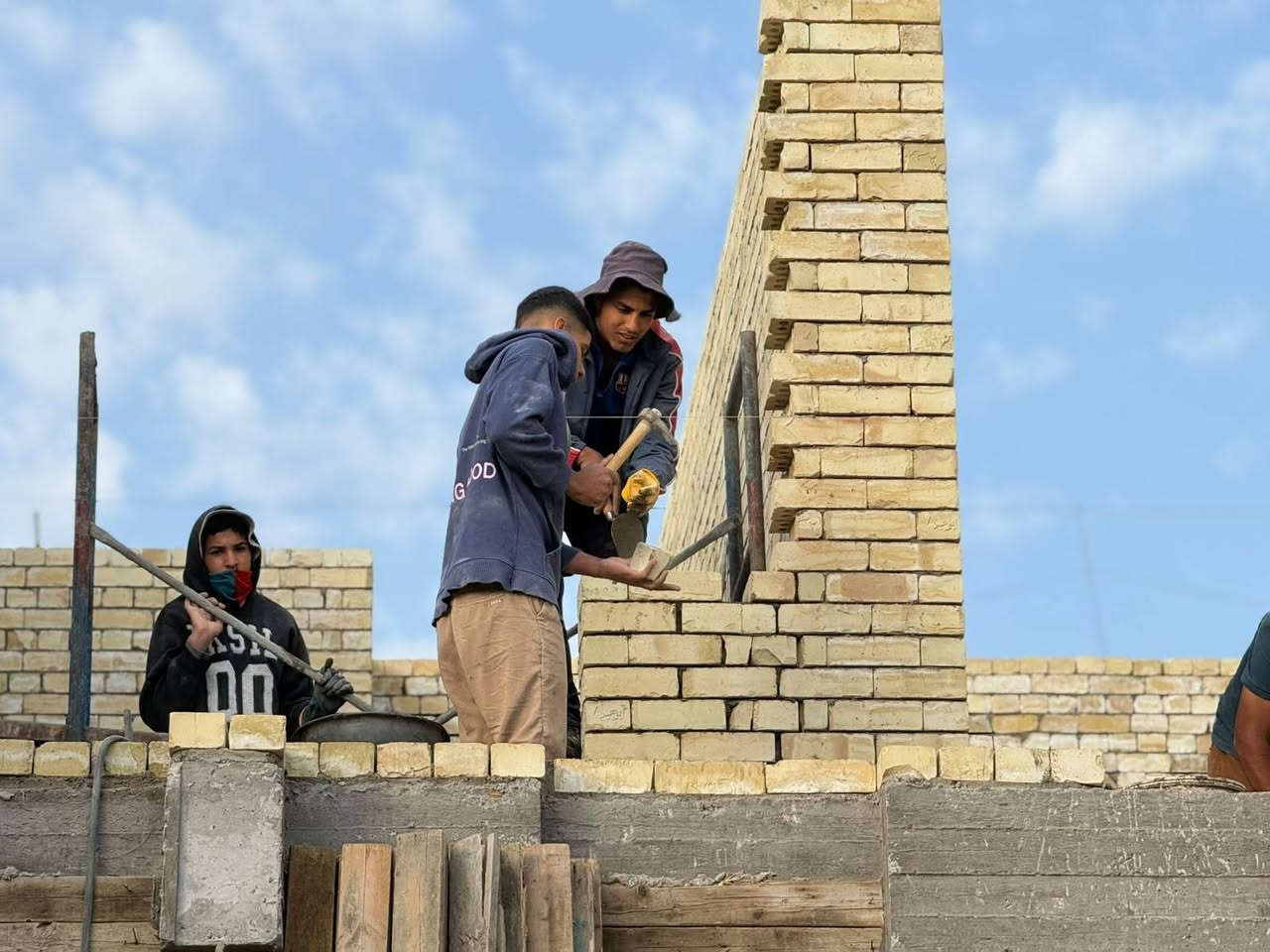 سلام عليكم شغل درجه وله في بغداد هاذه رقمي ***********
