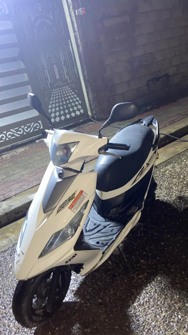 سلام عليكم سايم نحله لبيع محرك 125 محركها ناعم وحلو نضافه فول سعرها 750 الف بيها مجال بسيط ***********
