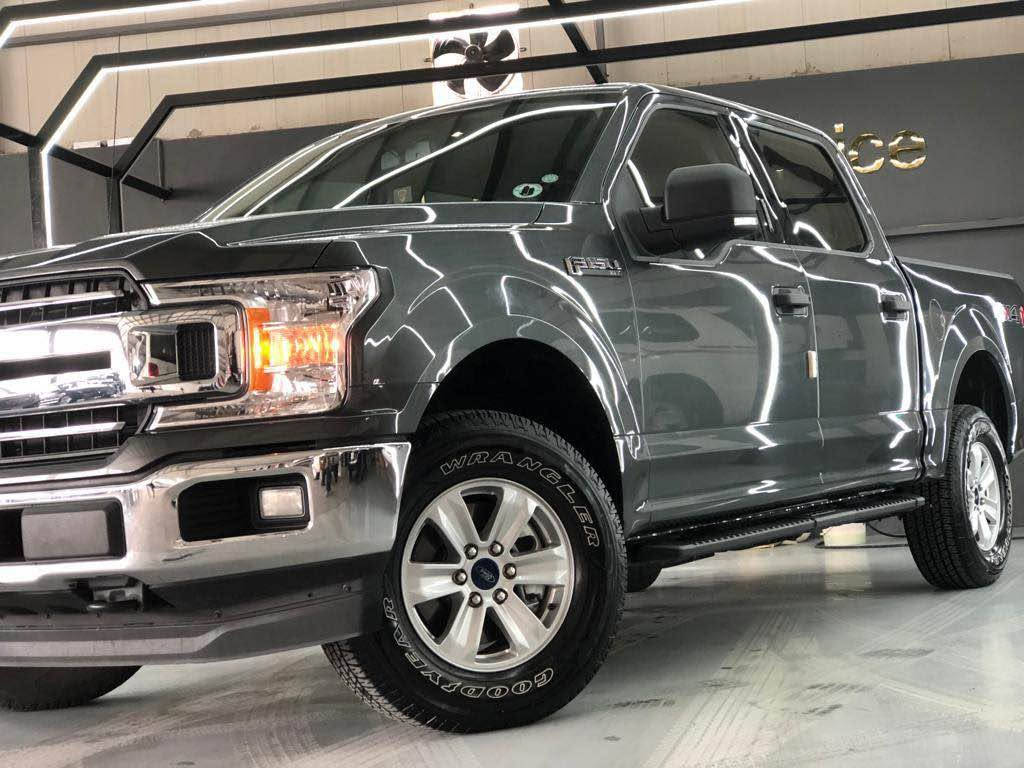 🔥 Ford F-150 XLT 2019 لجناية

🛣️ الممشى فقط 37,000 كيلومتر !! بشرط الفحص
✅ بدون حادث وبدون صبغ – بشرط الفحص
 وارد خليجي – صفر داخلة العراق

المواصفات:
• محرك V6 توربو
• ⁠رادار لمنع الاصطدام
• باب طويلة + بودي قصير ( المرغوب )
• گير أوتوماتيك
• ⁠تشغيل عن بعد
• كاميرا خلفية + حساسات
• البريك والبنزين كهربائيات، يتقدمن ويتأخرن حسب طول السايق
• مثبت سرعة
• شاشة
• تحكم من الستيرن
• بلوتوث + USB + Apple CarPlay
• جامات ومرايات كهربائية
• سنتر لوك (باسوورد) + ريموت (بصمات ثنين)
• تكييف قوي
• إيرباگ + ABS
• حساس ضغط التايرات

💰 السعر: 29,000$ 
📍 المكان: سنتر السليمانية
📞 ***********

السيارة نظيفة وممشاها قليل جداً، والفحص مفتوح من الدعامية للدعامية. السليمانية, العراق
