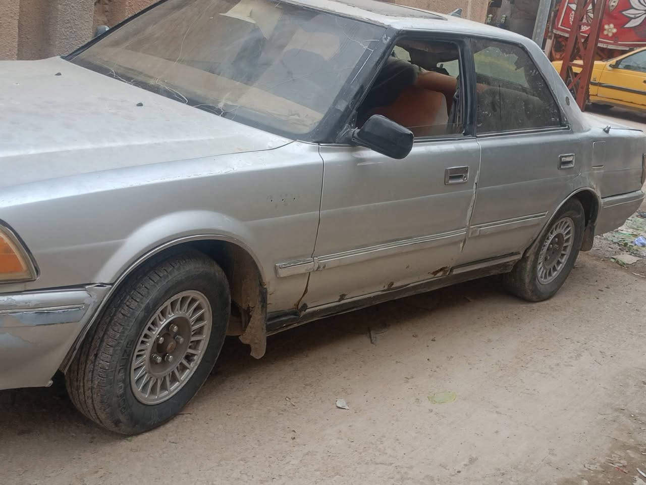 سياره هارتوب يسره بلاد محرك ثنين ونص رقم صدامي بغداد مديل 91تخم تاير سعر 25وبيه مجال الرقم ***********
