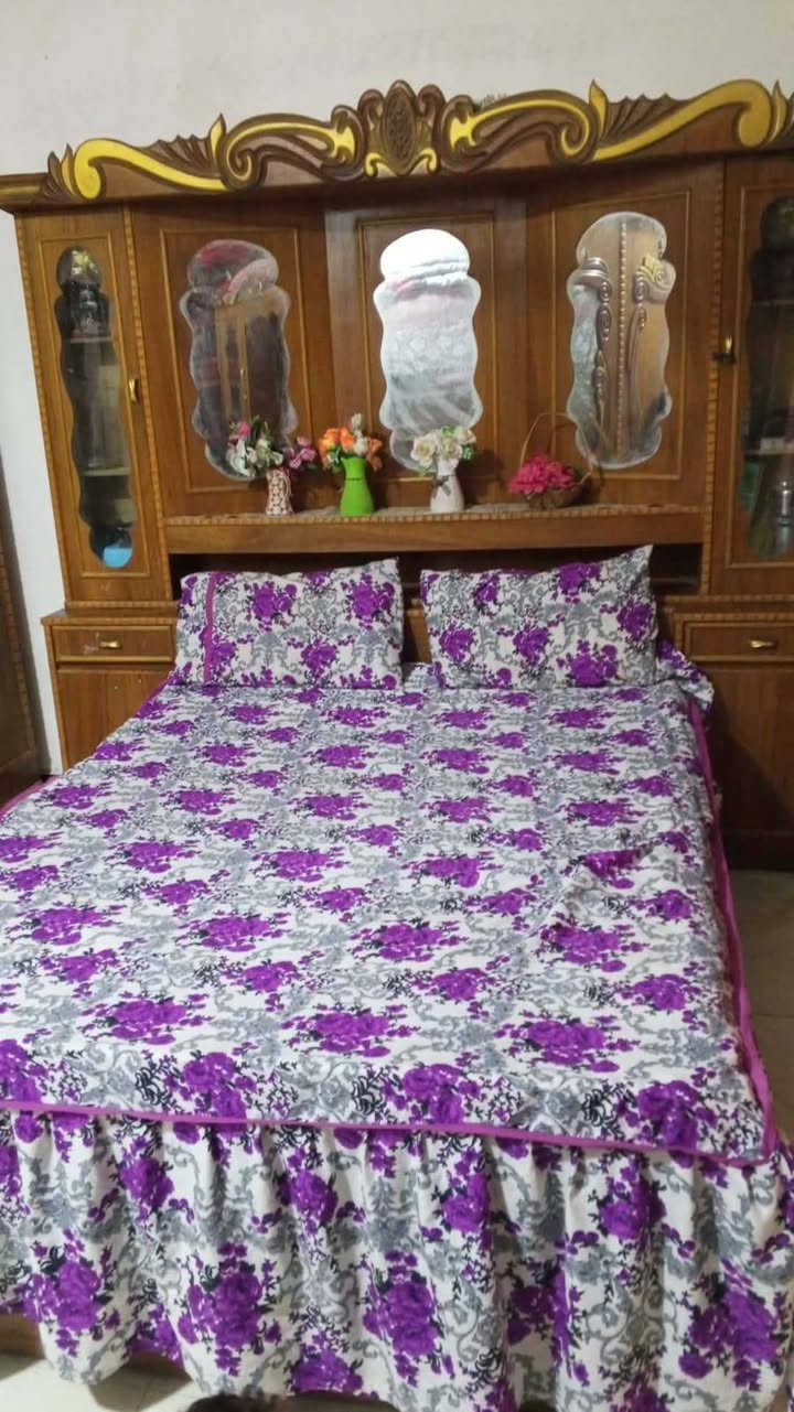 يلا عله بركات الله 
سلام عليكم 
غرفة خشاب 
للبيع السعر 850 وبيه مجال 
*********** بيه واتساب وموجود خاص 
@إشارة
