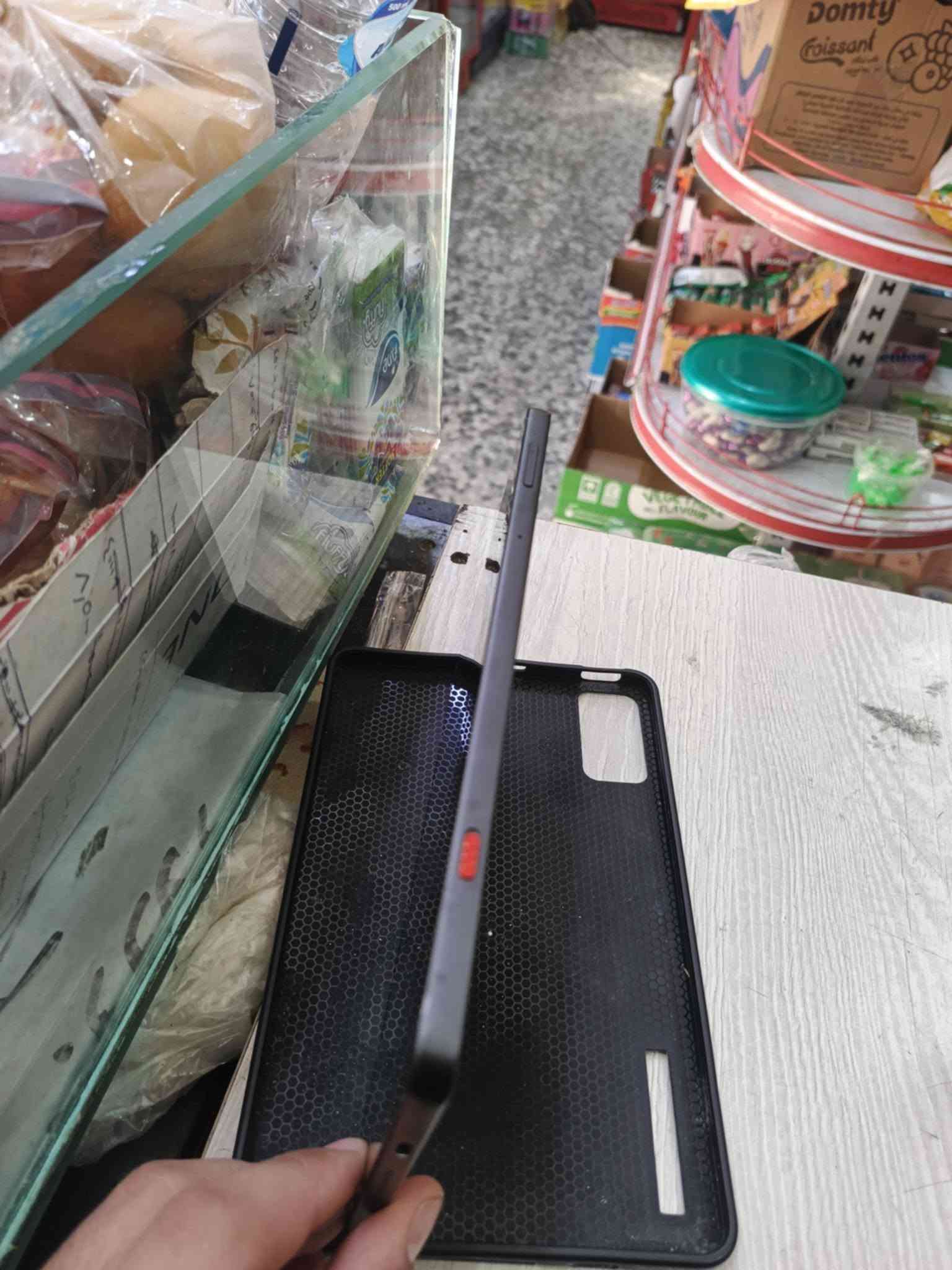ايباد ريدماجك استرا اسود الذاكره 256 حالة البطاريه 94 وعدد الدورات الشحن 346 رايده 800 وبي مجال شي بسيط ومستعجل بل بيعه ***********هاذا الرقم
