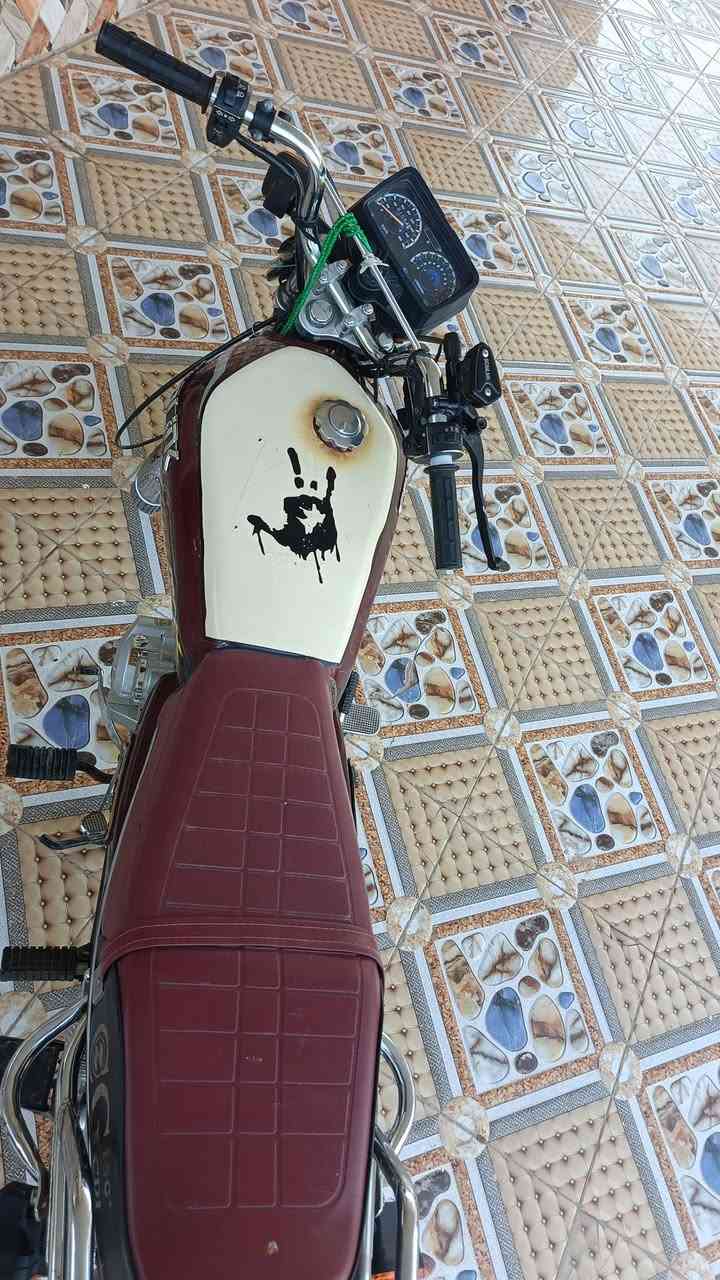 دراجه سيفان موديل ٢٣مكان خالص التحويله دراجه خير من الله رقم ***********السعر 550وبيه مجال
