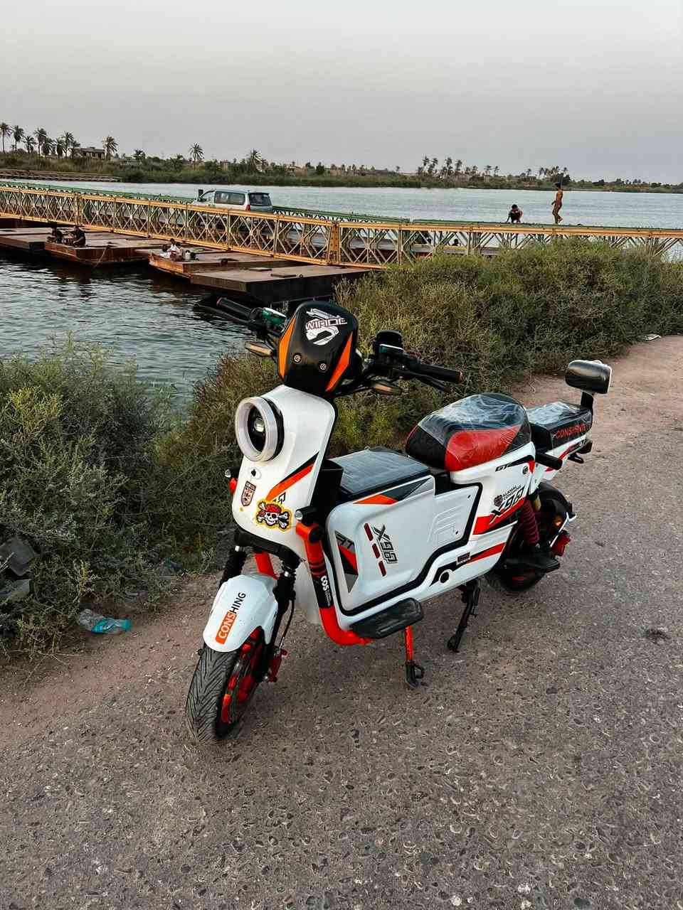 دراجهR900 للبيع.  موديل 2025مابيها شي الدراجه.   مكفوله من بطاريات. وكلشي. سعرها420  وبيها مجال. رقم الهاتف***********

