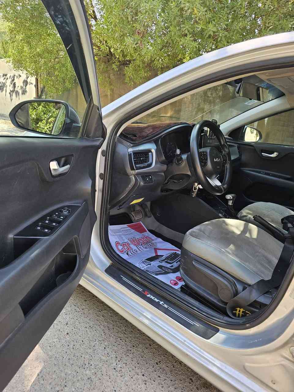 بسم الله 
للبيع فقط
KIA ريو LX  2023
وارد أمريكي ( معوقين ) وكاله مضمون ثاني يوم رقم بغداد وكالة بأسمي
السيارة خير من الله نظيفة ومناقصها شي وكلشي شغال
محرك 1600 ماشية 63 سلفر
سويج مسويلها بصمة وتخم تاير جديد ودوشمه كامل وشادله بلوجكتر بدعامية وعدي جناح ولحايا ضامهن مشادهن.
حادثة جاملخ ومبدل نفس اللون و بابتين امريكي ومصبوغات والقمارة بدايتها تصليح مضبوط السيارة كلشي ذاكرة .
السعر 98 وبيها مجال تجي تفحص براحتك وأخذ سونار اقتعنت بالعافية عليك مقتنعت ان شاءالله تاخذ اغاتها وربي يرزق الجميع. غير متواجد على الفيس للاستفسار والشراي يتصل ويدلل 
مكانه بغداد الغزالية
***********
