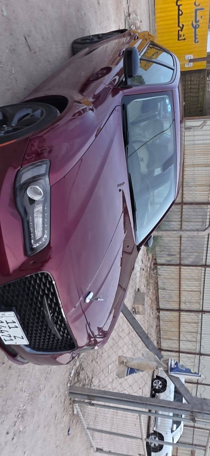 اوباما موديل 21 اصل
رقم بغداد بسمي سنويه لل2030
ثاني يوم تحويل بسمك 
السياره ضربته حلوه بالصفحه باب السايق والمدكر مبدلات اصلي نفس اللون والباقي كله كفاله بجم كبس 
السياره ماشيه 49 ستخدام شخصي مكان سياره ناصريه مركز السعر 230 ! رقم الهاتف ***********
