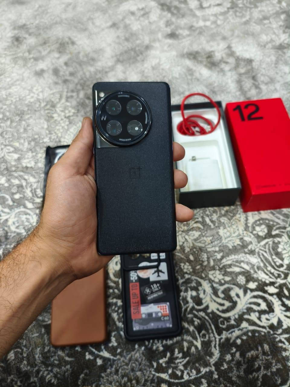 Oneplus 12  
 globalئەسڵی
فـــرۆشتن و گـــۆڕینەوە

⬛نرخ: 380دۆلار قفل بۆ معاملە چات مەکە
⬛ نەکراوە  بی تەبع بێ عەیب بە هەمو شەرتو زەمانێ 
⬛ کامل ئەشیای خۆی لەگەلە + 4کەڤەر ئەسڵی هەدیە
⬛ڕام 16حقیقی +١٢ و 512 گێگا
⬛سناپدراگۆن 8gen 3 🔥
⬛ شاشەی ltpoamolid 2k  120hz قەوسی زۆر جوان
⬛کامێرای بێحل و  120x zoom
⬛پەپجی ١120 fps
⬛پاتری ٥٣٠٠  و  100 وات
⬛ دژە ئاو زۆر تۆکمە
⬛مۆبایلێکە لە هەمو رویەکەوە دەرەجە یەکە  بە زەمان 

*********** وەتسئەپ السليمانية, العراق
