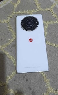 لايكا Leitz Phone 2 • ٥١٢ • بغداد