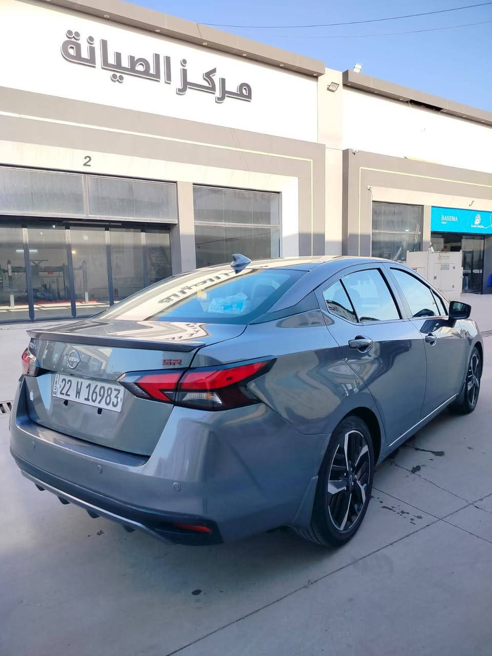للبيع
سعر 147$
نيسان فيرسا موديل 2023 وارد أمريكي 
ماشيه 21 ألف قابل للزيادة 
محرك 1600 دوش المرغوب مامفتوح بشرط 
كير أوتوماتيك شرط المحرك والكير 
رقم اربيل دولي رقم وهزة وسنويه جديد پأسمي شرط التحويل 
كاربون بانزين بيها ⛽ ⛽ 
🚫 حادثها دعامية خلفية بدون دواخل بشرط مرفوق رقم الشاصي مع الصور
سياره نظيفة جداً بدون صبغ بدون تعديل بارد 
مواصفات SR فول معروفه
بصمه تشغيل 
بصمه ابواب 
لايت عدسه + زينول
تحكمات ستيرن جهتين 
شاشه كبيره 
كامره خلفيه
ويل كرووم 
بعد بيها هواي مواصفات 
سياره جديده وجاهزة من كلشي شرط دينار ما تصرف عليها 
موصل الايسر 
***********
***********
يوجد بيع وشراء السيارات المتضررة والجديدة داخل هذه الصفحه ✅

