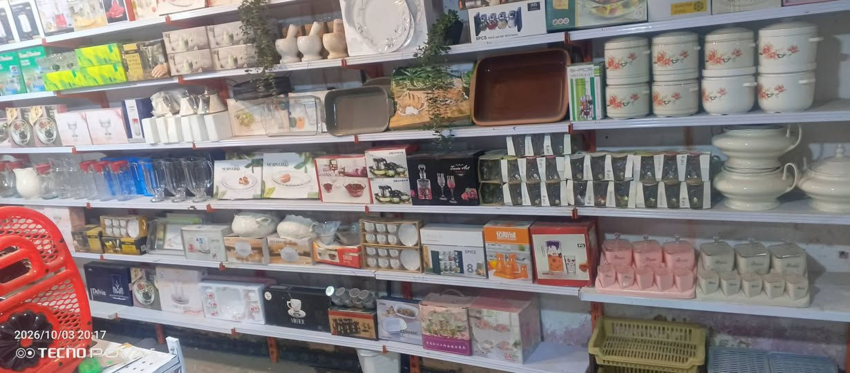 تصفية محل مواد منزلية و مطبخية للبيع بسبب عدم التفرغ
مليون و500 
***********

نص مكتوب في الصور:
- 2026/10/03 20:18
- TECNO POVA 5
- 2026/10/03 20:18 TECNO POVA 5
- © TECNO POVA 5
- 2026/10/03 20:17
- TECNO POVAL