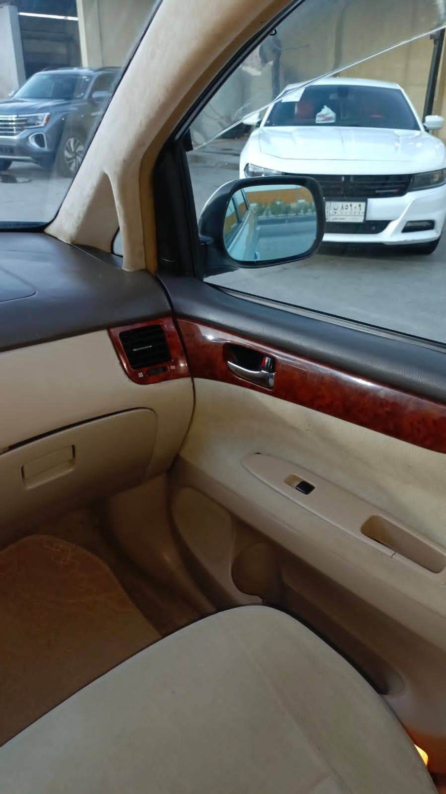 سلام عليكم. 
للبيع ابصم مديل 2003 تحويل مباشر 
تو ويل بلاد مكينه وكير نضاف تخم تاير ويلكب جديد
باتري جديد حدادية كلها جديدة تدفئة وتبريد كله بلشرط
غرفه نضيفه مكفولة ضربه وعيب شرعي بيها صبغ بلداير الجاملغ الخلفي جوه قبق البانزين فقط لاغير. والباقي مكفول 
السعر 115 وبيها مجال عنوان بصرة خور الزبير الاستفسار انتصل وتدلل ***********
