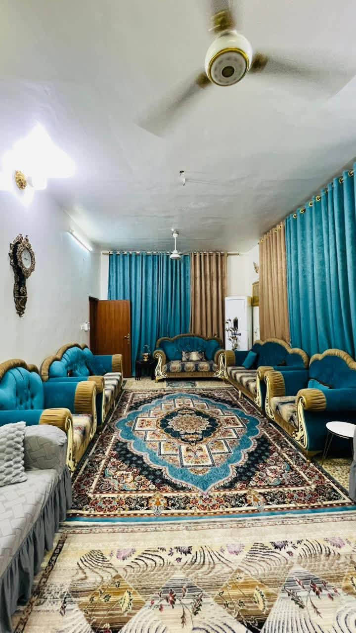 دار سكن طابو صرف في ( حي الكرار ) 
مقابيل ( المدرسة الحديدية )

مساحة ٣٠٠ م - شارع بعرض ( ١٥ م )
بناء طابوق - سقف صب كونكريت 
( ٣ غرف نوم ) - صحيات داخلية + خارجية 
(( بناء درجة أولى )) 

( كل الخدمات متوفرة - ماء - كهرباء - تبليط 
انارة - مجاري - ارصفة )

ملاحظة :- مطلوب أسكان ( ٢٧ مليون )
(( تحويل أو باقي مبلغ الأسكان على المشتري )

للاستفسار مراجعة مكتب غازي للعقار   
واسط - الزبيدية - قرب أفران المائدة  *********** 
***********
