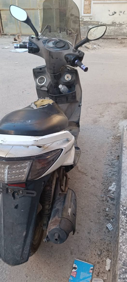 للبيع محرك مجفت جديد كت كلجات حاويه تايرات جديد كامله نقص تريشه وناره مال دشبول بغداد الدولعي الخطيب شارع خوله سكن العمل ساحه عدن مجاور مستشفى شرق لاوسط ***********
