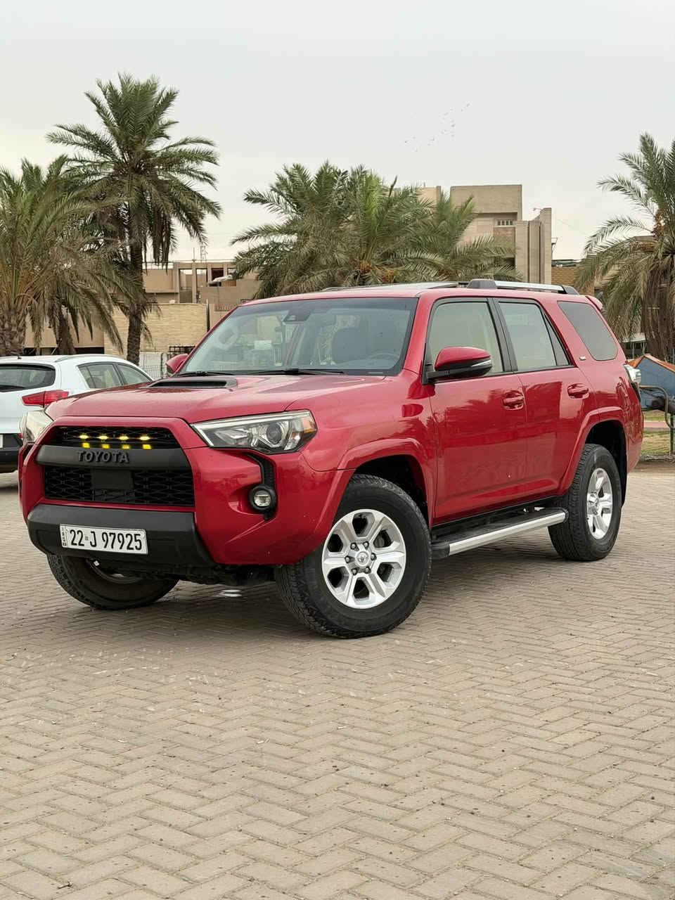السلام عليكم فور 4رنر موديل 2022 فئه SR5 فول مواصفات 1/1 رقم اربيل بأسمي عارضه 245$ وبيها مجال السياره جديده وجاهزه ماشيه 68 حقيقي محرك 6 سلندر حجم 4000 السياره مواصفات فول / بصمه تشغيل وابواب / فتحه بالسقف / كشنات جلد كهرباء/ تدفئه تبريد كشنات/ شاشه كبيره/ رادار امامي رادار جانبي/ كاميرا 360 درجه / اشاير مري / زنون عالي ناصي / لد امامي خلفي / قطعتين تبريد / جامه صندوق خلفيه كهرباء/ وبعد هواي مواصفات السياره فول 1/1 معروفه SR5 السياره بيها تبديل قطعتين نفس لون فقط بدون صبغ باقي سياره كفاله صور حادث مرفق مع منشور ( كير ومكينه وحداديه تبريد كله كفاله بوضع الشركه) مكان السياره بغداد شارع فلسطين الاتصال بالرقم:*********** الخاص مغلق 🔒

