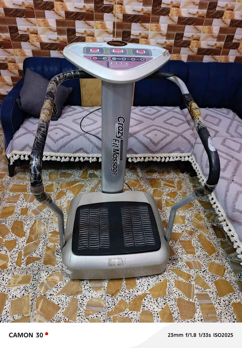 جهاز cray fit massage 
الجهاز يستخدم لفقدان الوزن وتكسير الدهون ويستخدم لتحسين الدوره الدموية ولعلاج الالم الناتج عن الشد العضلي ما تاخذه اله تفحصه نضيف جدا

السعر 150 بغداد جسر ديالى القديم ***********
