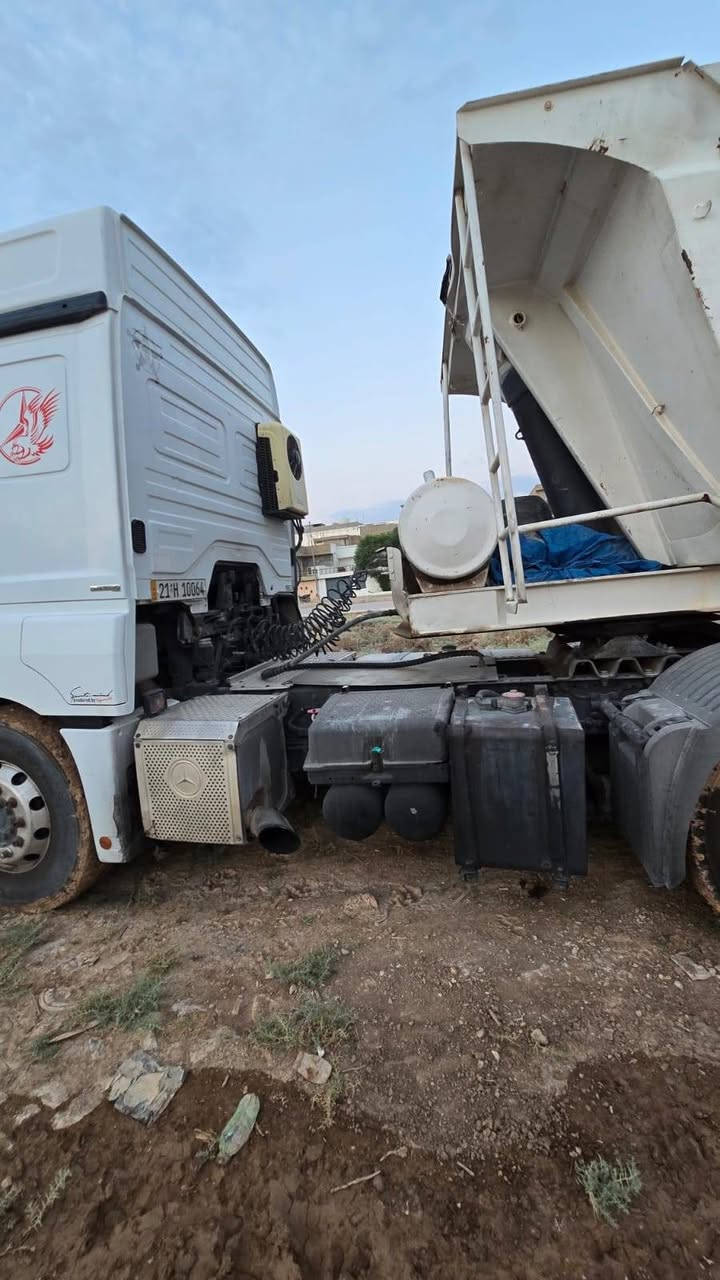 السلام عليكم
اكسور لبيع موديل ٢٠١١ سيارة جديدة مكينة بلادي ما مفتوحة سيارة حلو .سنوية جديدة مربوطه بدي قلاب أربع دناكير  .دنكير ١٦ للاستفسار الاتصال على هذا الرقم ***********
